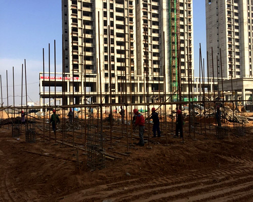 大秦置業公司全力以赴力保神南華府二期如期完工