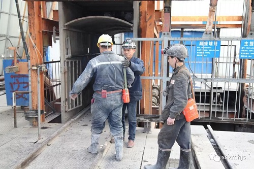 礦建二公司黨政“議發展”