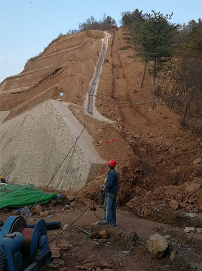 機(jī)電安裝公司冶坪項目部落實安全專題會有速度力度