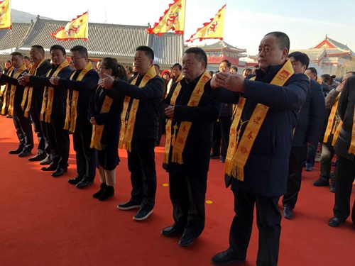 寧興剛董事長一行赴潼關古城參加迎春鳴鐘祈福活動