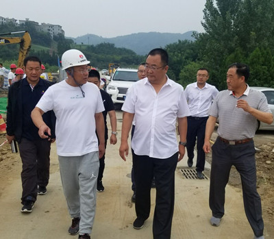 啟迪清潔能源集團高級副總裁、瑞行集團總裁雷萬寧一行蒞臨陜煤建設咸陽分公司安裝項目部施工現場視察指導工作