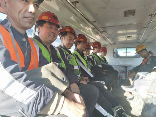 陜煤建設:“安全小馬甲” 提高辨識保安全