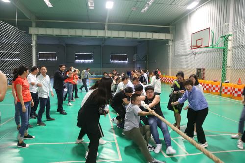 陜煤建設(shè)天工、設(shè)計(jì)、大秦置業(yè)、咸陽(yáng)公司聯(lián)合舉辦迎國(guó)慶 “拔河”聯(lián)誼賽