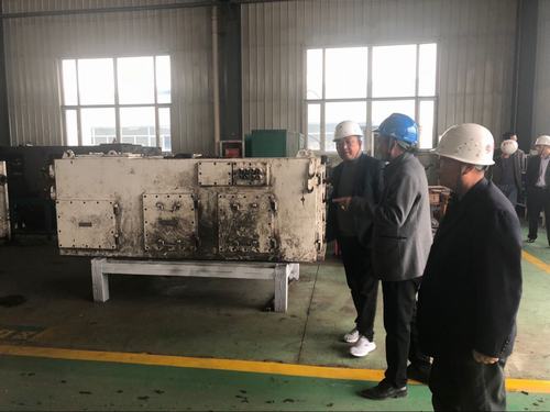 陜煤建設掘進公司:跑市場 比價格 節省也能出效益