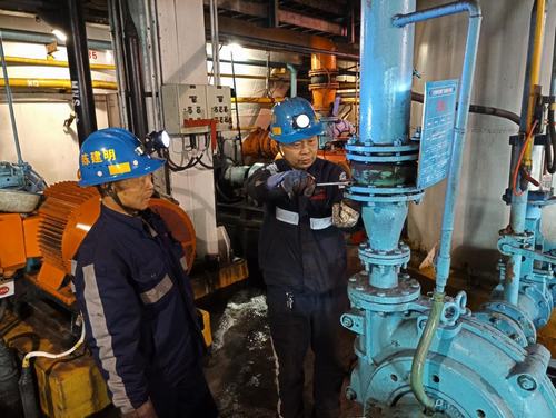 陜煤建設洗選煤運營分公司洗煤廠：黨員“安全承諾踐諾”構筑安全銅墻鐵壁