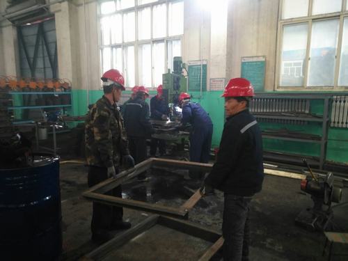 外部市場傳捷報，施工現場干勁足