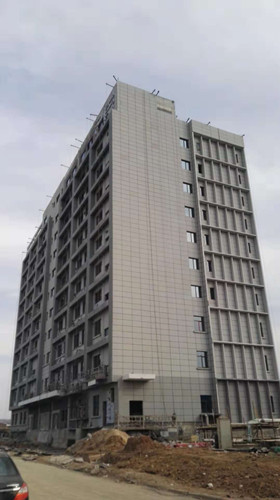 陜煤建設天工公司土建七部彬長鐵運公司辦公樓建設初見成效