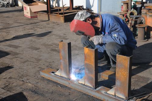 陜煤建設掘進公司:北翼項目部寒風中的“鐵軍”保障