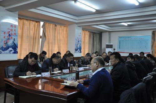 陜煤建設(shè)韓城分公司第一時(shí)間傳達(dá)落實(shí)建設(shè)集團(tuán)聯(lián)合黨委12月26日兩項(xiàng)工作部署會(huì)議精神