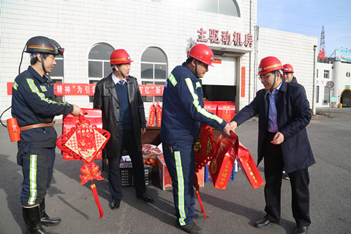 陜煤建設機電安裝公司：除夕，我和你一起在施工現場