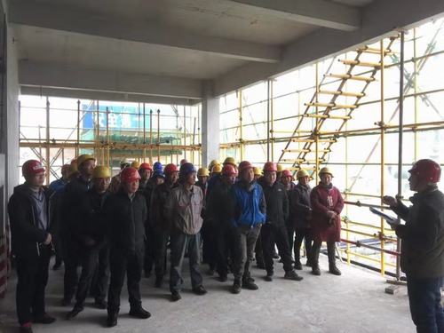 “四個堅持”保安全發展