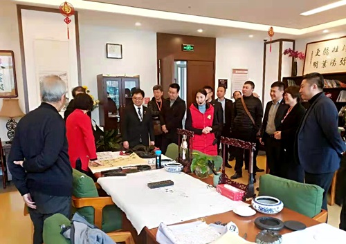 陜煤建設公司赴榮華控股康養項目考察交流