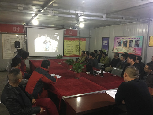 陜煤建設機電安裝公司曹家灘項目部“學案例，除隱患”促安全