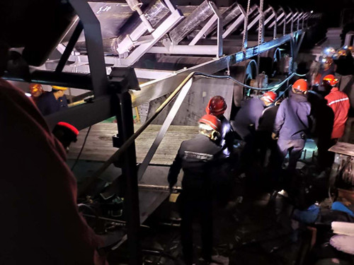 陜煤建設機電安裝公司曹家灘項目部為“五一”勞動節獻禮