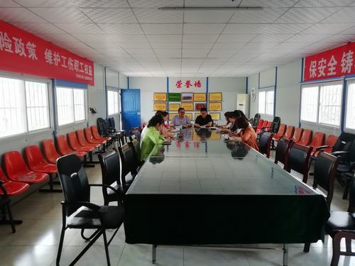 韓城分公司土建四項(xiàng)目部組織開展女職工維權(quán)活動(dòng)初見成效