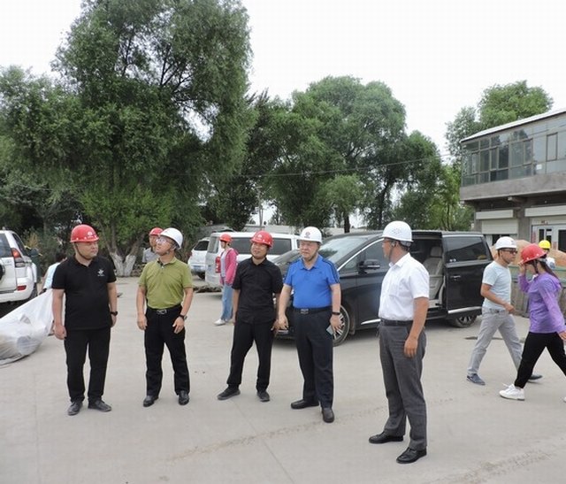 寧興剛深入靖神鐵路項目檢查指導工作