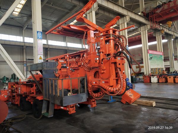 陜煤建設(shè)掘進(jìn)公司：“一機(jī)雙巷”為掘進(jìn)鐵軍再添新動(dòng)能