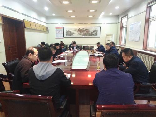 陜煤建設銅煤公司積極傳達學習陜煤建設三季度追趕超越點評會議精神