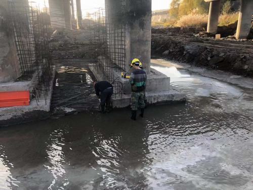 陜煤建設銅煤公司承建的河道棧橋地基水毀搶險加固工程如火如荼進行中