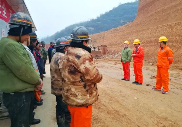 陜煤建設礦建三公司崔木項目部:精準發力 打好冬季安全生產攻堅戰