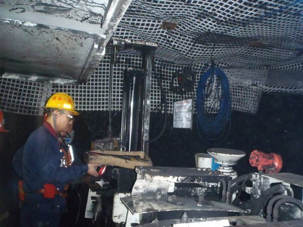 陜煤建設掘進公司:“笨鐵疙瘩”帶來的工藝升級