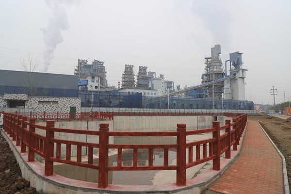 陜煤建設(shè)漢中分公司承建的陜鋼集團(tuán)漢鋼公司萬方水池順利通過竣工驗收