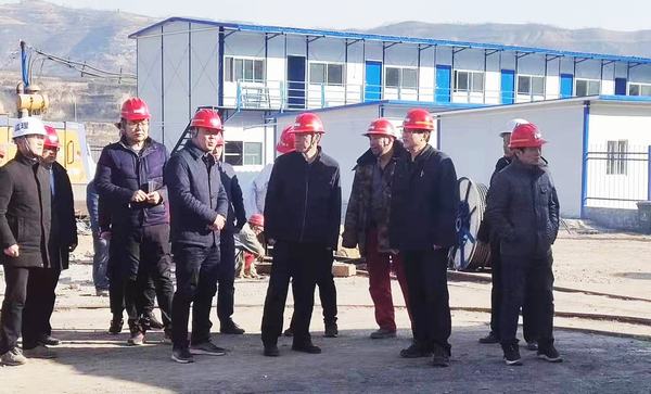 韓城礦業領導蒞臨陜煤建設礦建二公司王峰項目部檢查指導工作