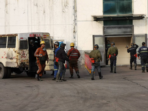 陜煤建設機電安裝公司黃陵項目部:除夕,我們升井了