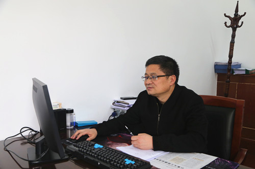 不忘初心抓信訪  牢記使命維穩定