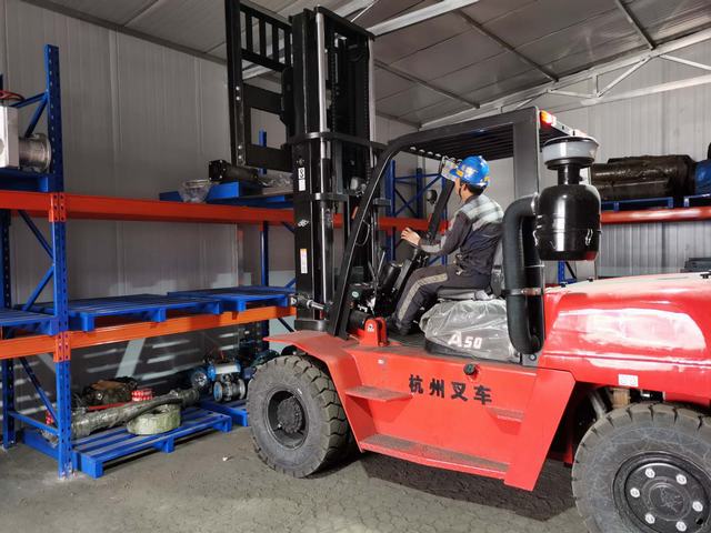 陜煤建設(shè)洗選煤運營公司紅柳林洗煤廠項目部：庫房大升級 工作提效率