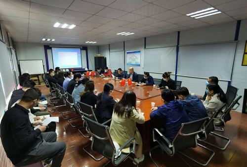 座談交流共提高，凝聚共識促發展