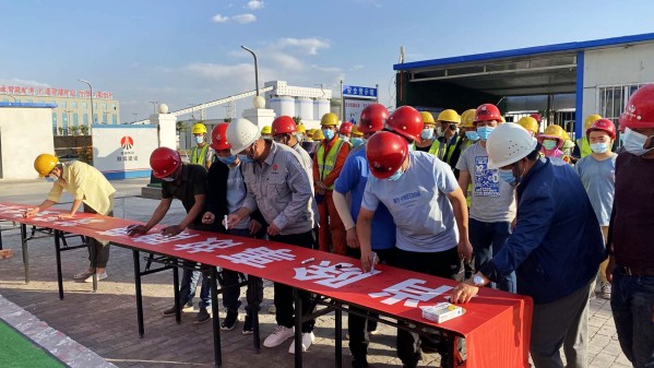 陜煤建設澄合分公司第十二項目部 “安全生產(chǎn)月”活動“好戲連臺”