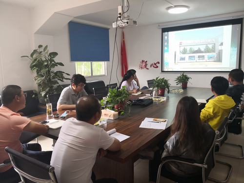 陜煤建設路橋分公司“送教上門”加強項目企業標識工作