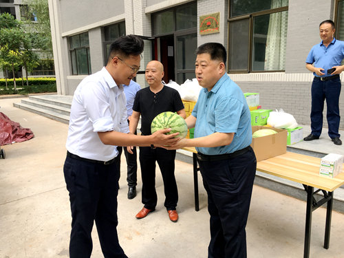陜煤建設公司開展為基層員工“送清涼”活動