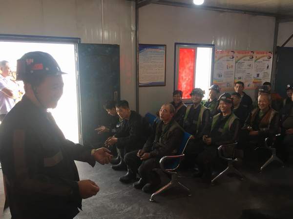 小保當項目部:親身經歷讓“安全之聲”傳班組