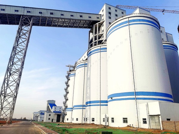 陜煤建設承建的曹家灘選煤廠產品倉、生產指揮管理綜合樓順利通過煤炭行業“太陽杯”工程復審