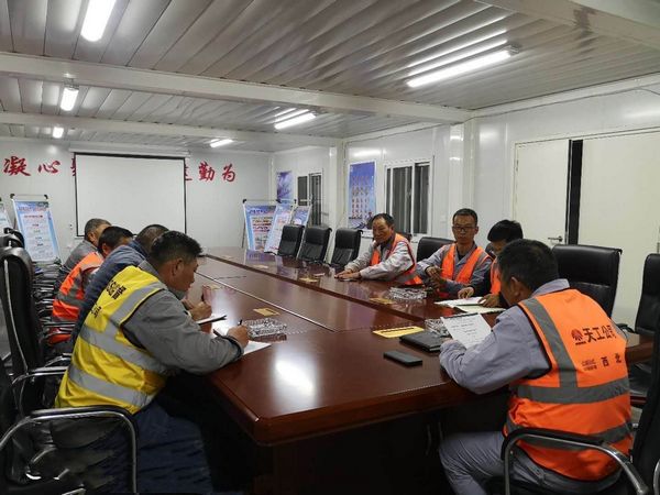 陜煤建設天工公司各黨支部召開黨員組織生活會