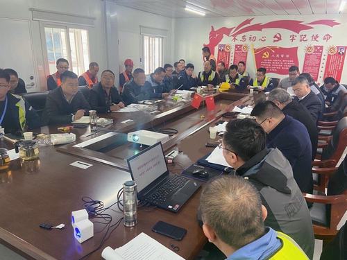 陜煤建設銅煤公司第十六項目部承建的榆林化學1#食堂順利通過驗收