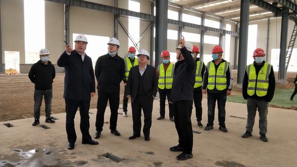 榆林城投集團黨委書記、董事長、總經理郝君一行深入陜煤建設榆林公司杭蕭綠色鋼結構產業制造基地項目檢查指導工作