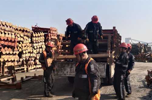 陜煤建設機電安裝公司神府項目部“兩手抓”力保施工安全進度