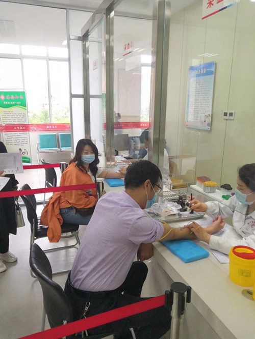 陜煤建設川耀公司:學黨史辦實事,服務職工送健康