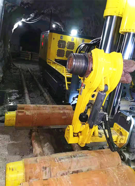 陜煤建設礦建三公司鏡鐵山項目新設備顯神威