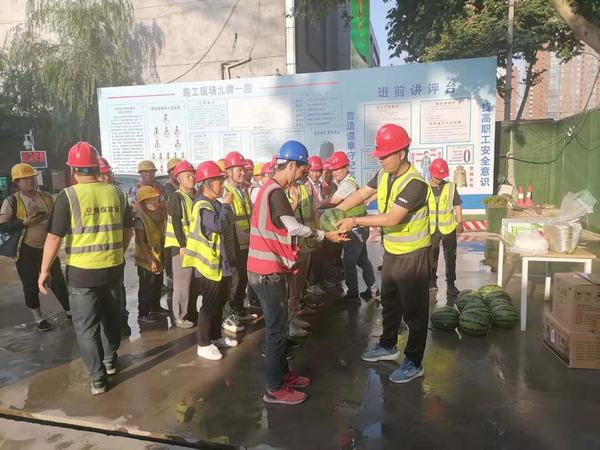 陜煤建設銅煤公司第二項目部多舉措做好防暑降溫工作確保安全生產