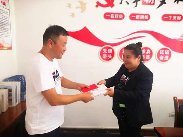 陜煤建設礦建三公司：“金秋助學”照亮學子前行路