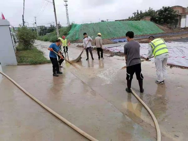 陜煤建設(shè)天工公司渭陽佳苑項(xiàng)目“雨季三防”有妙招，未雨綢繆早預(yù)防
