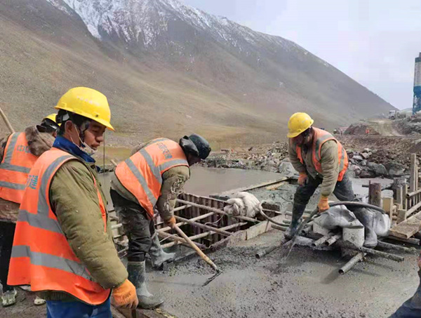 陜煤建設礦建三公司多措并舉齊奮戰