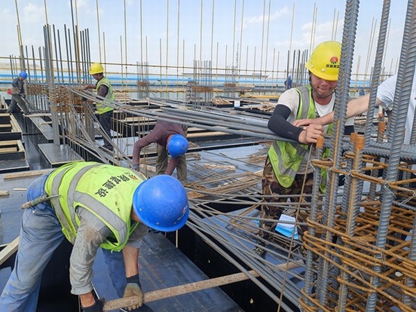 【國慶“走一線”(四)】 鏡頭記錄陜煤建設者最美時刻