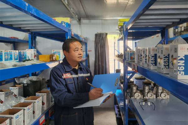 陜煤建設礦建二公司:為堅守崗位的礦建人點贊!