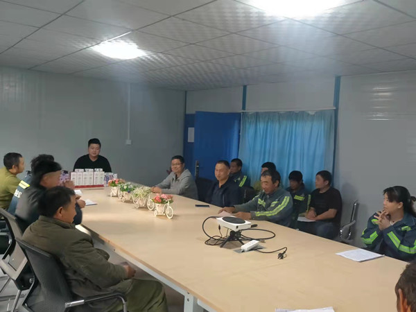 陜煤建設(shè)機(jī)電安裝公司:國慶節(jié),我們在工地過