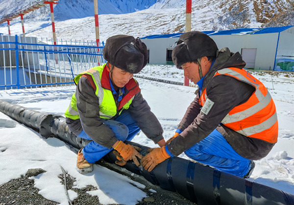 陜煤建設礦建三公司天山項目部:讓設備“穿衣戴帽”溫暖過冬